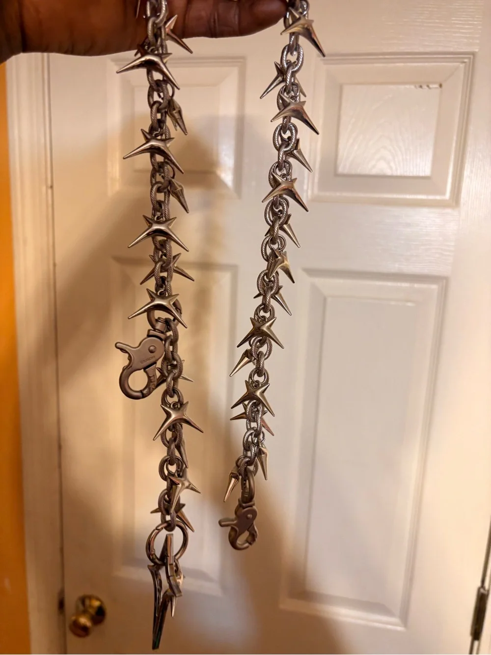 Silver Spike Chain Wall Hook Accent - Modern Metallic Hanging